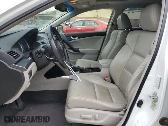 ✅ 2012 Acura TSX • VIN: JH4CW2H50CC004378 • Лот: 58145915. Опубликован ранее на Copart с пробегом 178 015 миль. Бесплатный доступ к архиву аукционных продаж из США и подробный отчёт об истории автомобиля на DreamBid. Изображение 7.