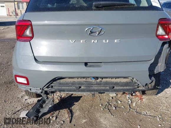 ✅ 2023 Hyundai Venue SE • VIN: KMHRB8A37PU226415 • Lot: 43488740. Listed on IAAI with 57,271 mi. Free auction sales archive from the USA and detailed vehicle history report at DreamBid. Image 6.