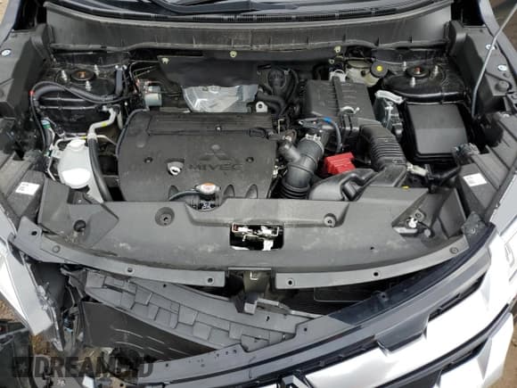 ✅ 2024 Mitsubishi Outlander S • VIN: JA4ARUAUXRU000574 • Lot: 49428884. Listed on Copart with 8,749 mi. Free auction sales archive from the USA and detailed vehicle history report at DreamBid. Image 12.