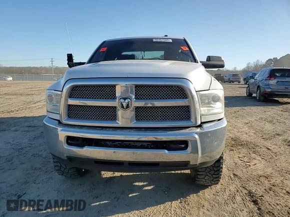 ✅ 2015 Ram 2500 Tradesman • VIN: 3C6UR5CL6FG503506 • Lot: 46461565. Listed on Copart with 236,529 mi. Free auction sales archive from the USA and detailed vehicle history report at DreamBid. Image 11.