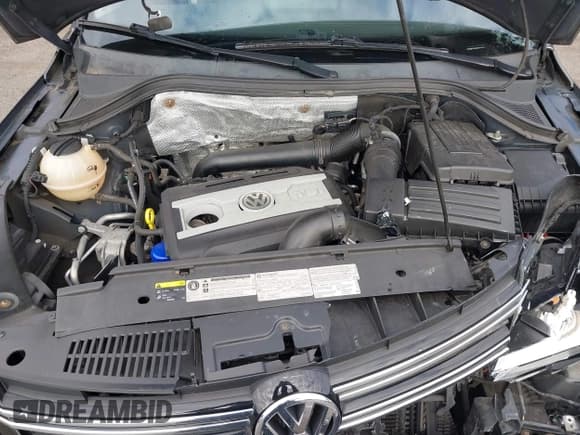 ✅ 2017 Volkswagen Tiguan S • VIN: WVGBV7AX5HK025941 • Лот: 43408583. Опубликован ранее на IAAI с пробегом 100 799 миль. Бесплатный доступ к архиву аукционных продаж из США и подробный отчёт об истории автомобиля на DreamBid. Изображение 10.