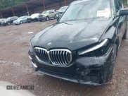 ✅ 2020 BMW X5 sDrive40i • VIN: 5UXCR4C08L9B15954 • Lot: 42253911. Wystawiony na IAAI z przebiegiem Nie podano. Bezpłatny archiwum sprzedaży aukcyjnych z USA i szczegółowy raport historii pojazdu na DreamBid. Zdjęcie 13.