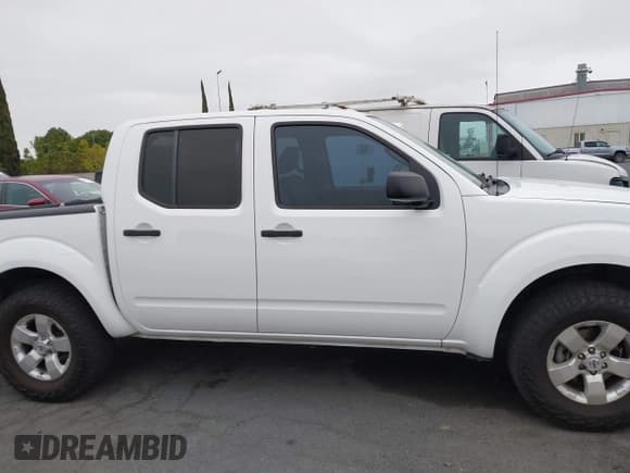 ✅ 2012 Nissan Frontier SV • VIN: 1N6AD0ER3CC400327 • Lot: 42783566. Wystawiony na IAAI z przebiegiem 69 837 mil. Bezpłatny archiwum sprzedaży aukcyjnych z USA i szczegółowy raport historii pojazdu na DreamBid. Zdjęcie 12.