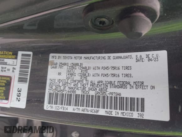 ✅ 2023 Toyota Tacoma SR • VIN: 3TYCZ5AN5PT144908 • Lot: 42895475. Wystawiony na IAAI z przebiegiem 21 894 mil. Bezpłatny archiwum sprzedaży aukcyjnych z USA i szczegółowy raport historii pojazdu na DreamBid. Zdjęcie 9.
