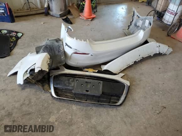 2020 Chevrolet Sonic LS с VIN 1G1JB5SB7L4105019, выставлен на аукционе Copart как лот 55061395 с пробегом 52 913 миль миль и Списание • Salvage title. История ставок и продаж доступна на DreamBid. Изображение 12.