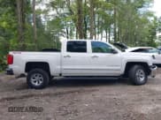 ✅ 2018 Chevrolet Silverado 1500 LTZ • VIN: 3GCUKSEC8JG360544 • Lot: 42746960. Wystawiony na IAAI z przebiegiem Nie podano. Bezpłatny archiwum sprzedaży aukcyjnych z USA i szczegółowy raport historii pojazdu na DreamBid. Zdjęcie 14.
