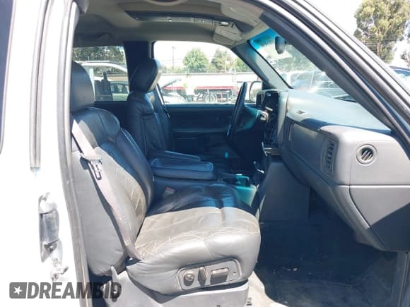 ✅ 1999 GMC Sierra 1500 SLE • VIN: 2GTEK19T2X1568039 • Лот: 43015939. Опубликован ранее на IAAI с пробегом 149 960 миль. Бесплатный доступ к архиву аукционных продаж из США и подробный отчёт об истории автомобиля на DreamBid. Изображение 5.