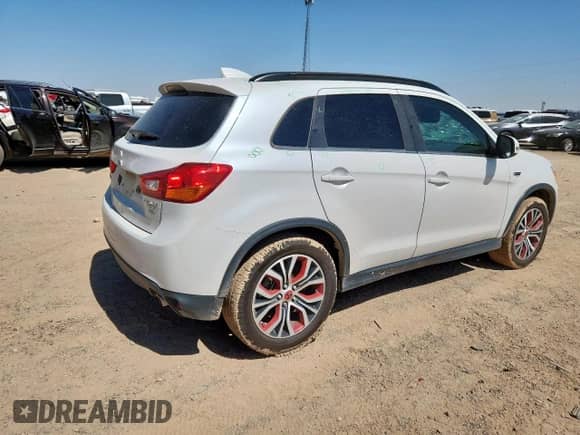 2017 Mitsubishi Outlander SEL с VIN JA4AP4AW5HZ025763, выставлен на аукционе Copart как лот 61055155 с пробегом 73 520 миль миль и Списание • Salvage title. История ставок и продаж доступна на DreamBid. Изображение 3.