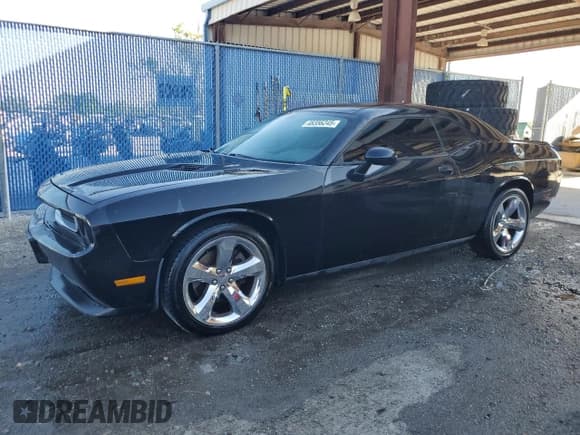 ✅ 2014 Dodge Challenger R/T • VIN: 2C3CDYBT0EH215005 • Lot: 48356245. Wystawiony na Copart z przebiegiem 149 410 mil. Bezpłatny archiwum sprzedaży aukcyjnych z USA i szczegółowy raport historii pojazdu na DreamBid. Zdjęcie 1.