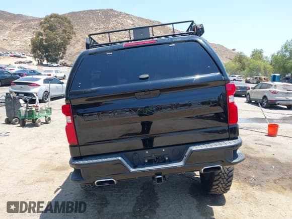 ✅ 2022 Chevrolet Silverado 1500 LT Trail Boss • VIN: 3GCPYFED3NG191955 • Lot: 42676283. Wystawiony na IAAI z przebiegiem 48 933 mil. Bezpłatny archiwum sprzedaży aukcyjnych z USA i szczegółowy raport historii pojazdu na DreamBid. Zdjęcie 16.