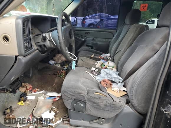 ✅ 2003 Chevrolet Silverado 1500 • VIN: 2GCEC19V031238862 • Lot: 72886864. Wystawiony na Copart z przebiegiem 335 703 mil mil. Skorzystaj z bezpłatnego archiwum sprzedaży aukcyjnych z USA i zobacz szczegółowy raport historii pojazdu na DreamBid. Zdjęcie 7.