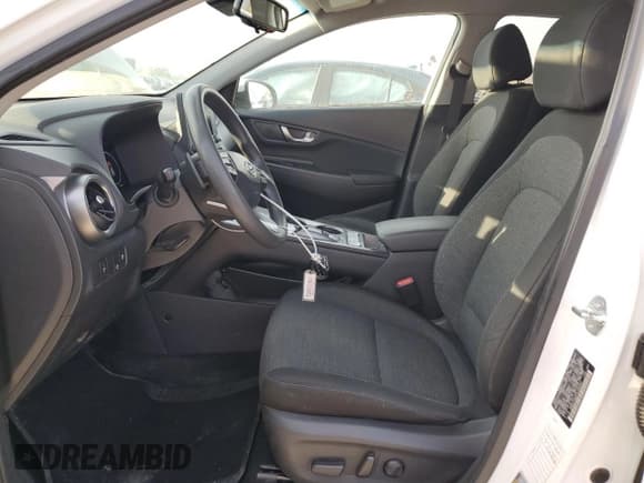✅ 2023 Hyundai Kona SE • VIN: KM8K23AG3PU186941 • Lot: 90762315. Listed on Copart with 91,948 mi. Free auction sales archive from the USA and detailed vehicle history report at DreamBid. Image 7.