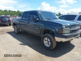 ✅ 2003 Chevrolet Silverado 2500HD LS • VIN: 1GCHK23U03F135293 • Lot: 42776877. Wystawiony na IAAI z przebiegiem Nie podano. Bezpłatny archiwum sprzedaży aukcyjnych z USA i szczegółowy raport historii pojazdu na DreamBid. Zdjęcie 1.