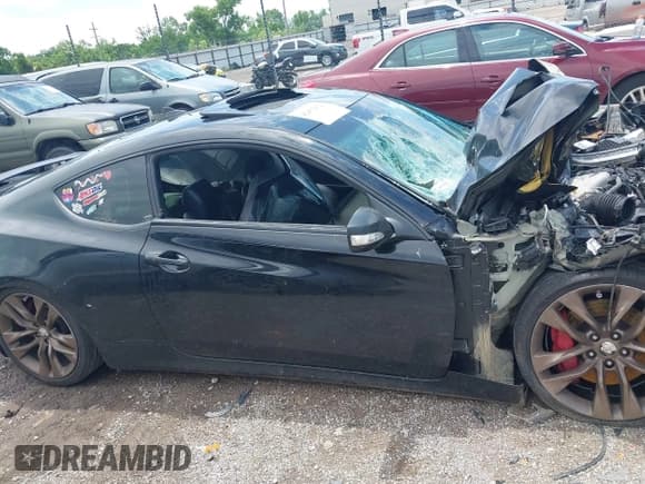 ✅ 2014 Hyundai Genesis Coupe Ultimate • VIN: KMHHU6KJ7EU115559 • Lot: 42432621. Wystawiony na IAAI z przebiegiem Nie podano. Bezpłatny archiwum sprzedaży aukcyjnych z USA i szczegółowy raport historii pojazdu na DreamBid. Zdjęcie 13.