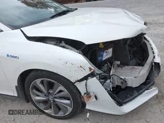 ✅ 2018 Honda Clarity • VIN: JHMZC5F14JC011416 • Lot: 43618897. Wystawiony na IAAI z przebiegiem 180 019 mil. Bezpłatny archiwum sprzedaży aukcyjnych z USA i szczegółowy raport historii pojazdu na DreamBid. Zdjęcie 6.