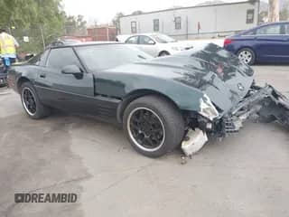 1992 Chevrolet Corvette z VIN 1G1YY23P4N5104512, wystawiony jako IAAI lot #43313316 z przebiegiem 122 947 mil mil oraz . Historia ofert i sprzedaży dostępna na DreamBid. Obrazek 1.