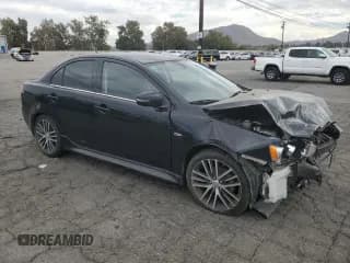 ✅ 2017 Mitsubishi Lancer ES • VIN: JA32V2FW4HU001138 • Lot: 86092555. Wystawiony na Copart z przebiegiem 89 648 mil. Bezpłatny archiwum sprzedaży aukcyjnych z USA i szczegółowy raport historii pojazdu na DreamBid. Zdjęcie 4.