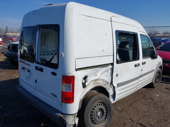 ✅ 2012 Ford Transit Connect XL • VIN: NM0LS6AN1CT086567 • Lot: 41531416. Listed on IAAI with 103,061 mi. Free auction sales archive from the USA and detailed vehicle history report at DreamBid. Image 6.