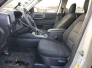 ✅ 2024 Ford Bronco Sport Big Bend • VIN: 3FMCR9B6XRRE98919 • Lot: 85124125. Wystawiony na Copart z przebiegiem 41 639 mil. Bezpłatny archiwum sprzedaży aukcyjnych z USA i szczegółowy raport historii pojazdu na DreamBid. Zdjęcie 7.