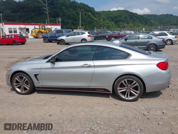 ✅ 2014 BMW 4 Series 428i xDrive • VIN: WBA3N5C50EF716708 • Lot: 42867738. Listed on IAAI with 103,412 mi. Free auction sales archive from the USA and detailed vehicle history report at DreamBid. Image 14.