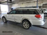 ✅ 2009 Subaru Outback Limited • VIN: 4S4BP66C697343582 • Лот: 84446685. Опубликован ранее на Copart с пробегом 171 719 миль. Бесплатный доступ к архиву аукционных продаж из США и подробный отчёт об истории автомобиля на DreamBid. Изображение 2.