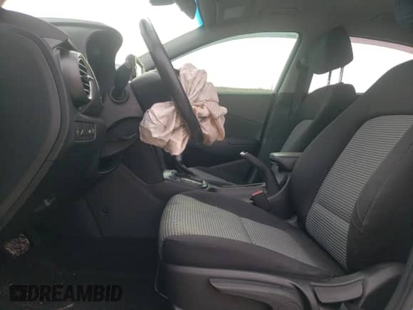 2019 Hyundai Kona SEL z VIN KM8K2CAA7KU378559, wystawiony jako Copart lot #72145842 z przebiegiem Nie podano mil oraz . Historia ofert i sprzedaży dostępna na DreamBid. Obrazek 7.