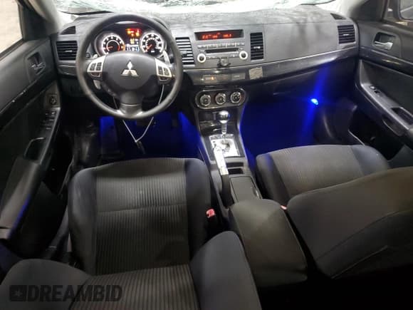 ✅ 2012 Mitsubishi Lancer GT • VIN: JA32U8FW4CU012171 • Lot: 56027775. Wystawiony na Copart z przebiegiem 99 392 mil. Bezpłatny archiwum sprzedaży aukcyjnych z USA i szczegółowy raport historii pojazdu na DreamBid. Zdjęcie 8.