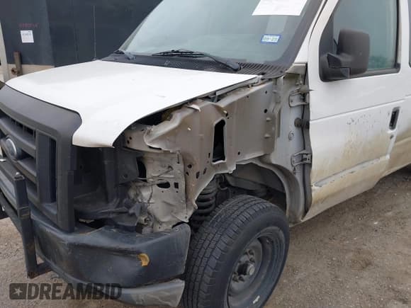 ✅ 2010 Ford Econoline Passenger XL • VIN: 1FBNE3BL7ADA98300 • Лот: 41374695. Опубликован ранее на IAAI с пробегом 367 762 миль. Бесплатный доступ к архиву аукционных продаж из США и подробный отчёт об истории автомобиля на DreamBid. Изображение 6.