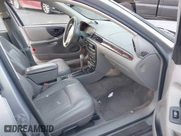 2000 Chevrolet Malibu LS z VIN 1G1NE52J6Y6164901, wystawiony jako IAAI lot #41383022 z przebiegiem 47 334 mil mil oraz . Historia ofert i sprzedaży dostępna na DreamBid. Obrazek 5.