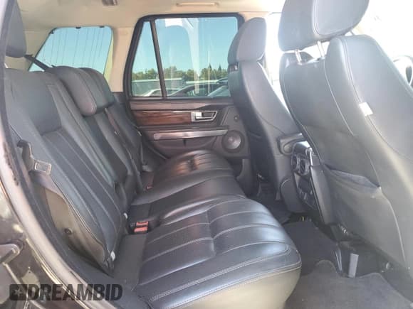 ✅ 2010 Land Rover Range Rover Sport HSE Lux • VIN: SALSK2D42AA256866 • Лот: 85919285. Опубликован ранее на Copart с пробегом 179 692 миль. Бесплатный доступ к архиву аукционных продаж из США и подробный отчёт об истории автомобиля на DreamBid. Изображение 11.