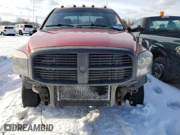2006 Dodge 3500 SLT z VIN 3D7MX48C46G285623, wystawiony jako Copart lot #44562125 z przebiegiem 357 643 mil mil oraz Szkoda całkowita • Salvage title. Historia ofert i sprzedaży dostępna na DreamBid. Obrazek 5.