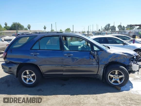 ✅ 1999 Lexus RX 300 • VIN: JT6HF10UXX0022728 • Лот: 42478563. Опубликован ранее на IAAI с пробегом 173 282 миль. Бесплатный доступ к архиву аукционных продаж из США и подробный отчёт об истории автомобиля на DreamBid. Изображение 14.