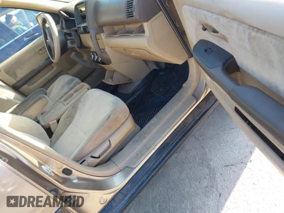 ✅ 2006 Honda CR-V EX • VIN: JHLRD788X6C017932 • Lot: 43847144. Wystawiony na IAAI z przebiegiem 313 440 mil. Bezpłatny archiwum sprzedaży aukcyjnych z USA i szczegółowy raport historii pojazdu na DreamBid. Zdjęcie 5.