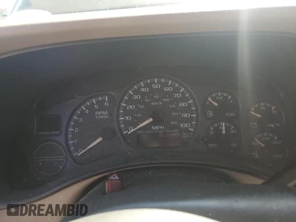 ✅ 2002 Chevrolet Suburban LT • VIN: 3GNFK16Z22G263709 • Лот: 50585025. Опубликован ранее на Copart с пробегом Не указан. Бесплатный доступ к архиву аукционных продаж из США и подробный отчёт об истории автомобиля на DreamBid. Изображение 9.