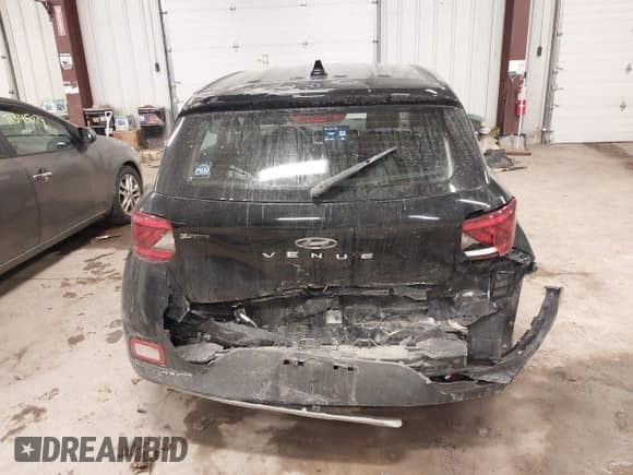 ✅ 2020 Hyundai Venue SE • VIN: KMHRB8A39LU044922 • Lot: 41350728. Listed on IAAI with 70,163 mi. Free auction sales archive from the USA and detailed vehicle history report at DreamBid. Image 16.
