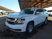 ✅ 2016 Chevrolet Suburban LT • VIN: 1GNSCHKC8GR465273 • Lot: 43622891. Wystawiony na IAAI z przebiegiem 177 835 mil. Bezpłatny archiwum sprzedaży aukcyjnych z USA i szczegółowy raport historii pojazdu na DreamBid. Zdjęcie 2.