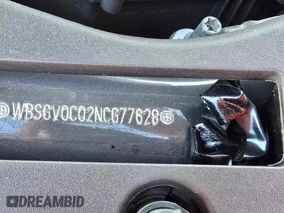 ✅ 2022 BMW M8 Competition • VIN: WBSGV0C02NCG77628 • Lot: 63987104. Wystawiony na Copart z przebiegiem 27 711 mil. Bezpłatny archiwum sprzedaży aukcyjnych z USA i szczegółowy raport historii pojazdu na DreamBid. Zdjęcie 12.