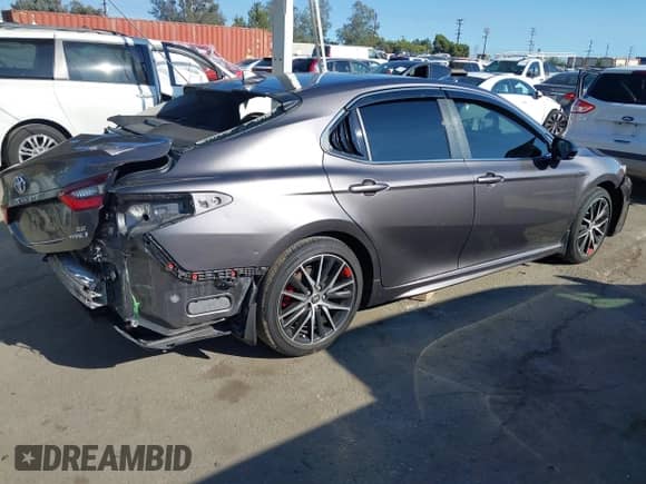 2021 Toyota Camry Hybrid SE с VIN 4T1G31AK4MU563722, выставлен на аукционе IAAI как лот 43316393 с пробегом 178 897 миль миль и . История ставок и продаж доступна на DreamBid. Изображение 4.
