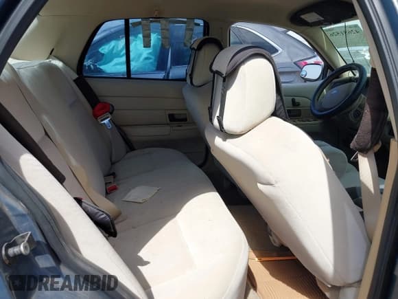 ✅ 2008 Ford Police Interceptor • VIN: 2FAFP71V28X171604 • Lot: 42651526. Listed on IAAI with Not provided. Free auction sales archive from the USA and detailed vehicle history report at DreamBid. Image 8.