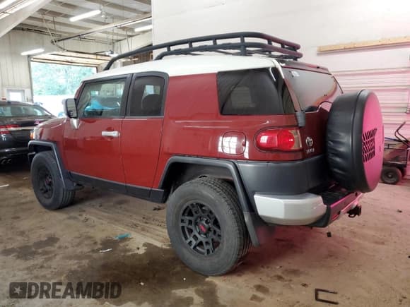 ✅ 2008 Toyota FJ Cruiser • VIN: JTEBU11FX8K006986 • Lot: 68160435. Listed on Copart with 297,301 mi. Free auction sales archive from the USA and detailed vehicle history report at DreamBid. Image 2.