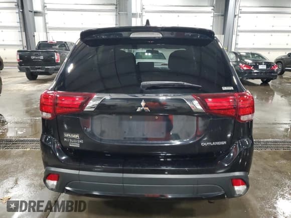 ✅ 2018 Mitsubishi Outlander ES • VIN: JA4AZ3A38JZ024204 • Lot: 92387375. Listed on Copart with 155,000 mi. Free auction sales archive from the USA and detailed vehicle history report at DreamBid. Image 6.
