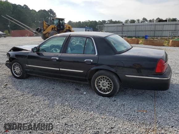 ✅ 1998 Mercury Grand Marquis GS • VIN: 2MEFM74W8WX688649 • Lot: 62543005. Wystawiony na Copart z przebiegiem 94 423 mil. Bezpłatny archiwum sprzedaży aukcyjnych z USA i szczegółowy raport historii pojazdu na DreamBid. Zdjęcie 2.