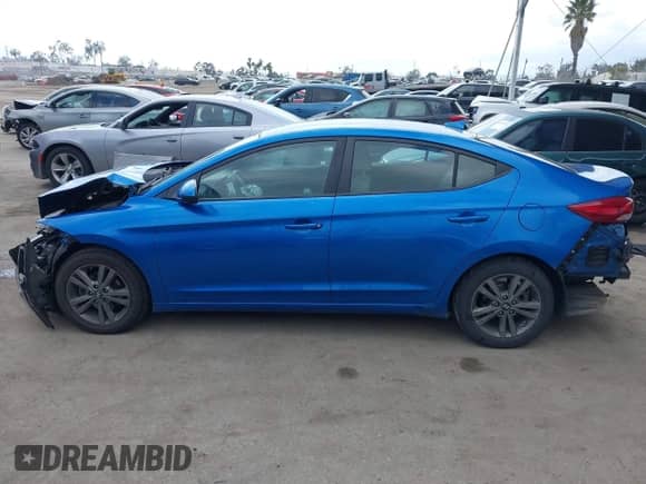 2018 Hyundai Elantra Limited с VIN 5NPD84LF8JH386172, выставлен на аукционе IAAI как лот 42116839 с пробегом 114 906 миль миль и . История ставок и продаж доступна на DreamBid. Изображение 14.