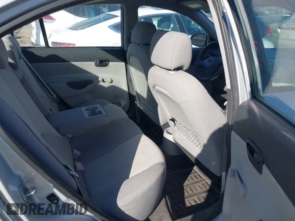 ✅ 2009 Hyundai Accent Auto GLS • VIN: KMHCN46C49U368500 • Лот: 41750693. Опубликован ранее на IAAI с пробегом 166 187 миль. Бесплатный доступ к архиву аукционных продаж из США и подробный отчёт об истории автомобиля на DreamBid. Изображение 8.