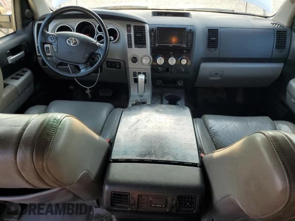 ✅ 2008 Toyota Tundra Limited • VIN: 5TFDV58138X040265 • Lot: 66009715. Listed on Copart with 512,361 mi. Free auction sales archive from the USA and detailed vehicle history report at DreamBid. Image 8.