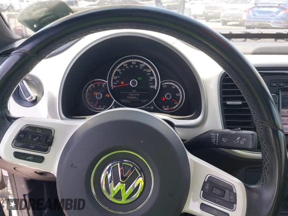 ✅ 2013 Volkswagen Beetle Fender Edition • VIN: 3VWJP7AT0DM619196 • Lot: 42451537. Listed on IAAI with 159,206 mi. Free auction sales archive from the USA and detailed vehicle history report at DreamBid. Image 7.