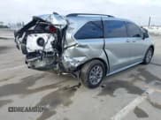 ✅ 2022 Toyota Sienna XLE • VIN: 5TDJRKEC9NS124250 • Lot: 43582995. Wystawiony na IAAI z przebiegiem 6 124 mil. Bezpłatny archiwum sprzedaży aukcyjnych z USA i szczegółowy raport historii pojazdu na DreamBid. Zdjęcie 4.
