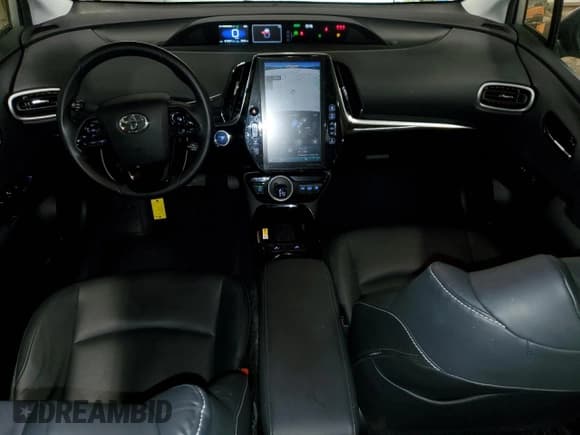 ✅ 2022 Toyota Prius LE • VIN: JTDKAMFP8N3206982 • Lot: 93309275. Wystawiony na Copart z przebiegiem 47 347 mil. Bezpłatny archiwum sprzedaży aukcyjnych z USA i szczegółowy raport historii pojazdu na DreamBid. Zdjęcie 8.