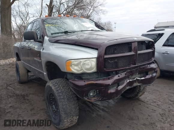 2005 Dodge 3500 SLT z VIN 3D7LS38C95G829634, wystawiony jako IAAI lot #41478684 z przebiegiem 173 801 mil mil oraz . Historia ofert i sprzedaży dostępna na DreamBid. Obrazek 1.