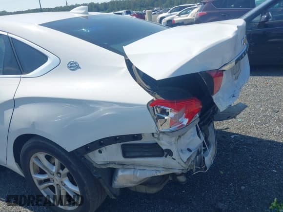 ✅ 2017 Chevrolet Impala LS • VIN: 2G11Z5SA6H9189776 • Лот: 43217059. Опубликован ранее на IAAI с пробегом 113 040 миль. Бесплатный доступ к архиву аукционных продаж из США и подробный отчёт об истории автомобиля на DreamBid. Изображение 6.